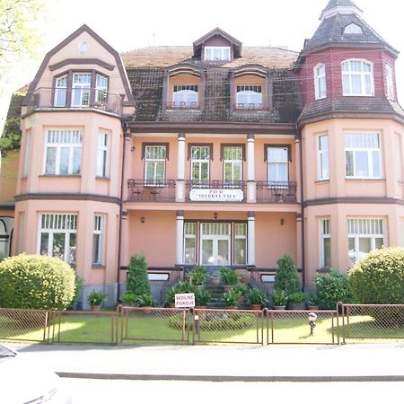 Palacyk Srebrna Fala Miedzyzdroje Exterior photo